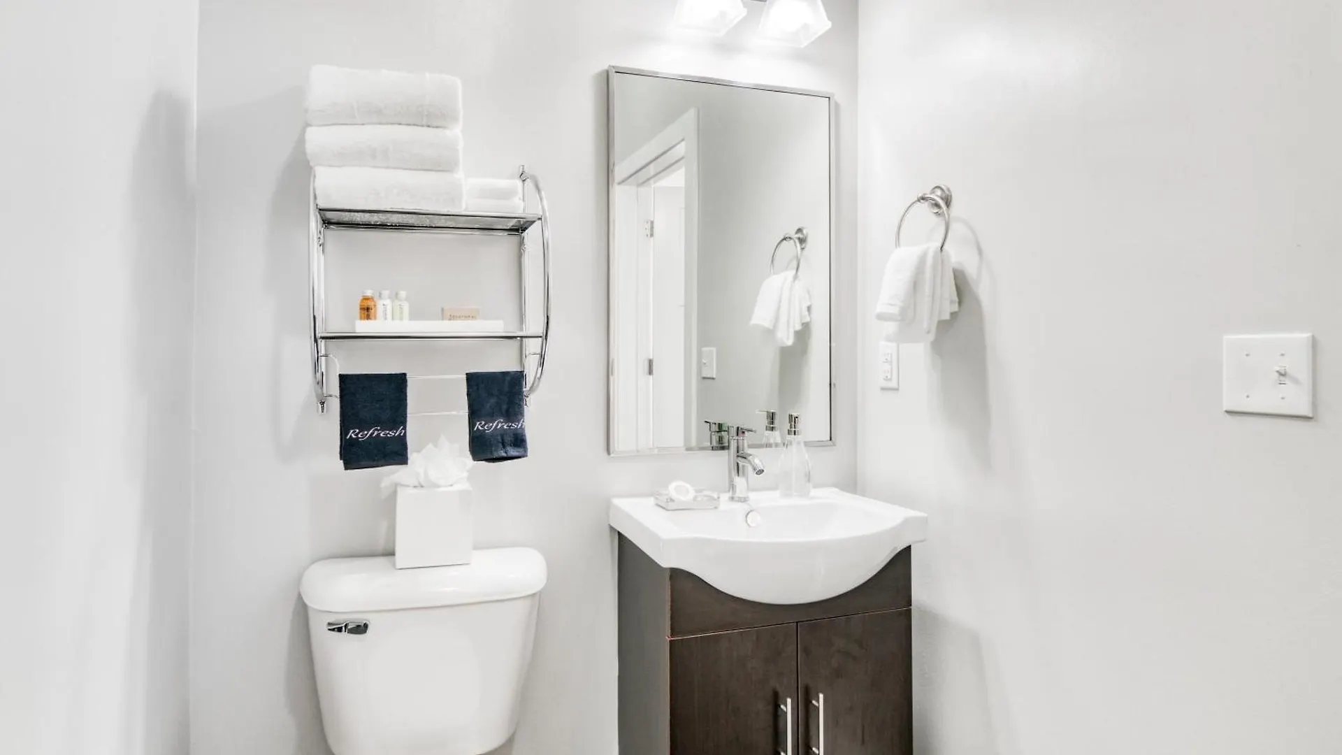 Cozysuites Music Row Bold 1Br W Free Parking Nashville Lägenhet