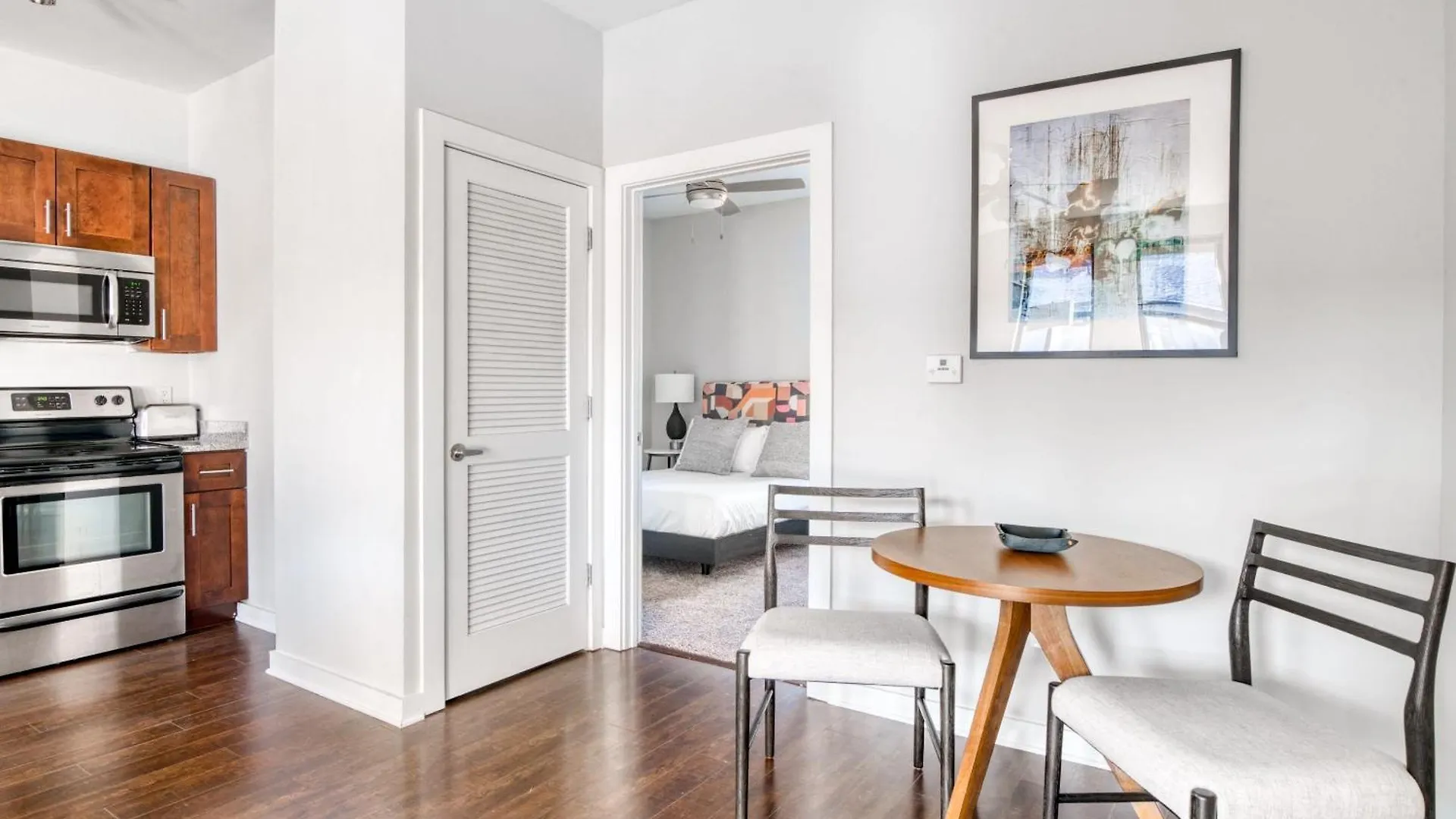 Cozysuites Music Row Bold 1Br W Free Parking Nashville Lägenhet
